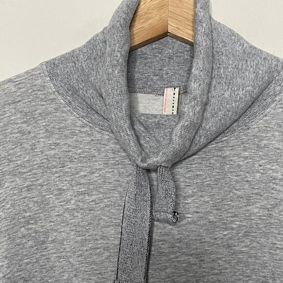 FREE PEOPLE MOVEMENT LARA GRAY CROP SWEATSHIRT SIZE XS/TP - Picture 3 of 8